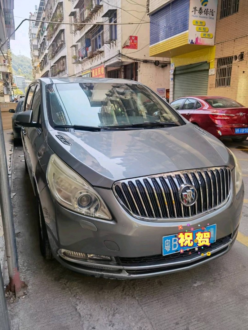 广州13年别克GL81