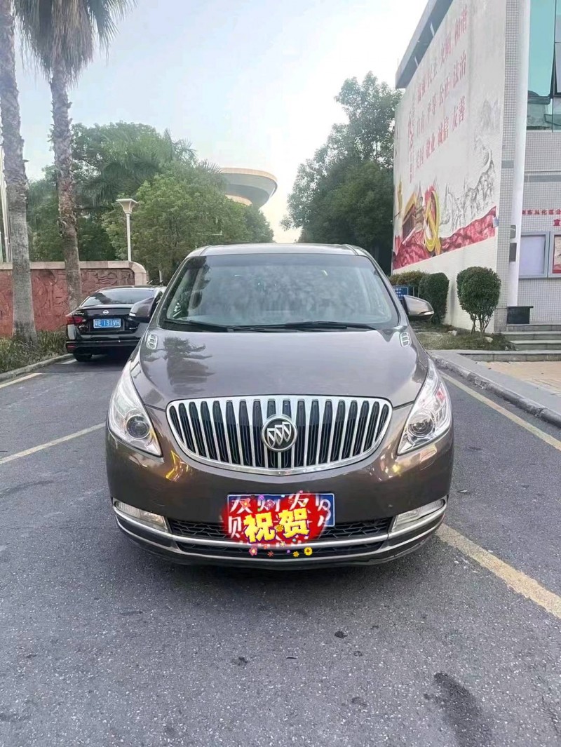 广州12年别克GL81