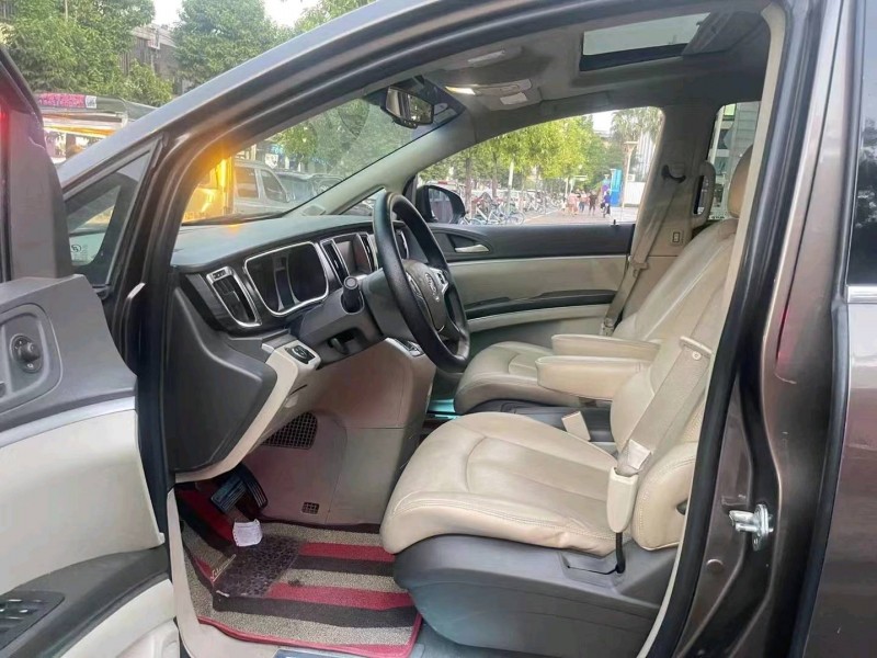 广州12年别克GL84