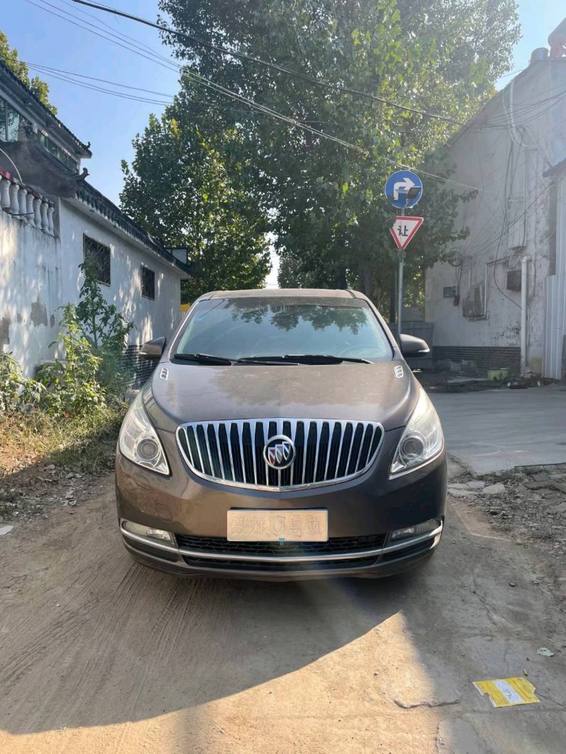 枣庄12年别克GL81