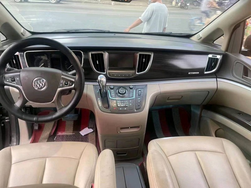 广州12年别克GL85