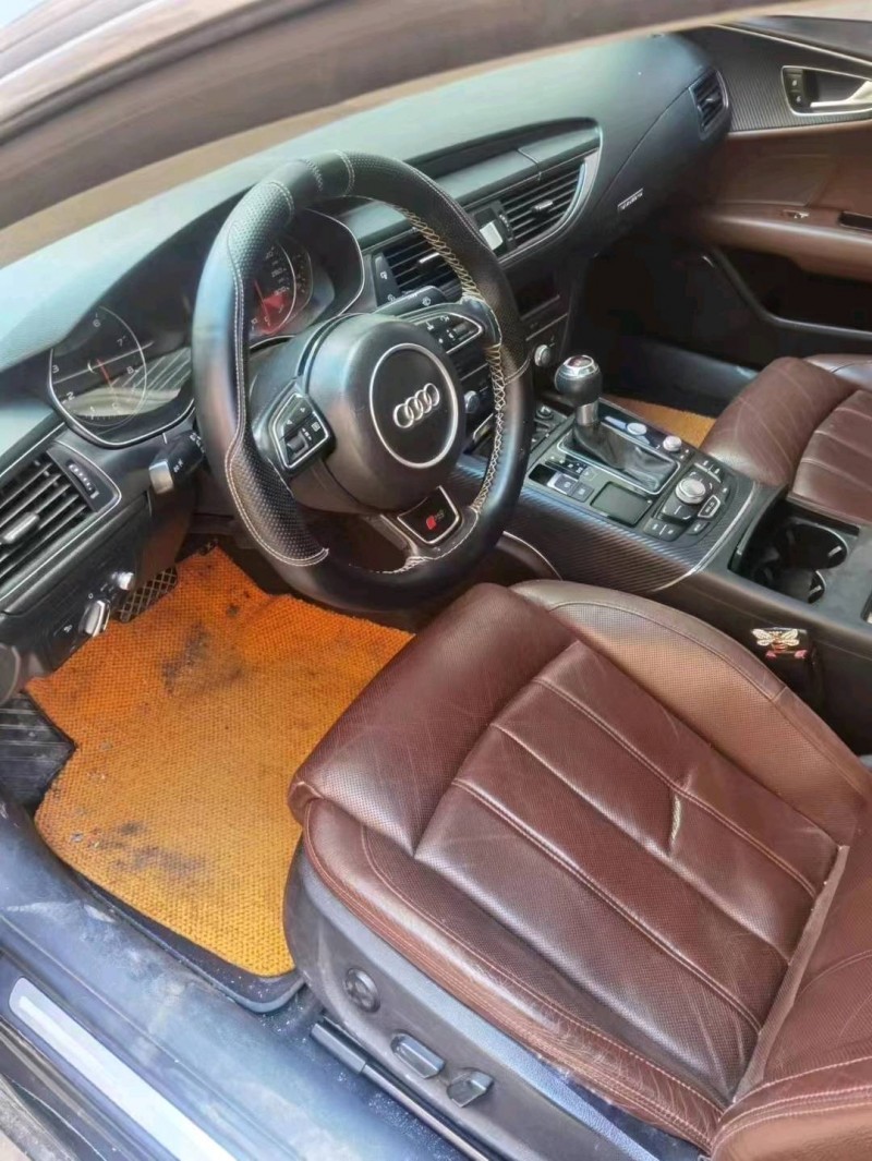 北京12年奥迪A7L3