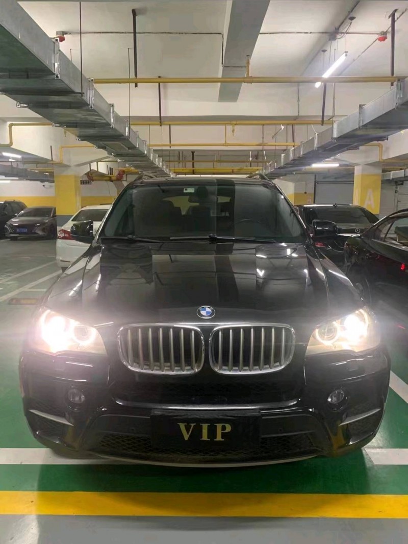 北京12年宝马X51