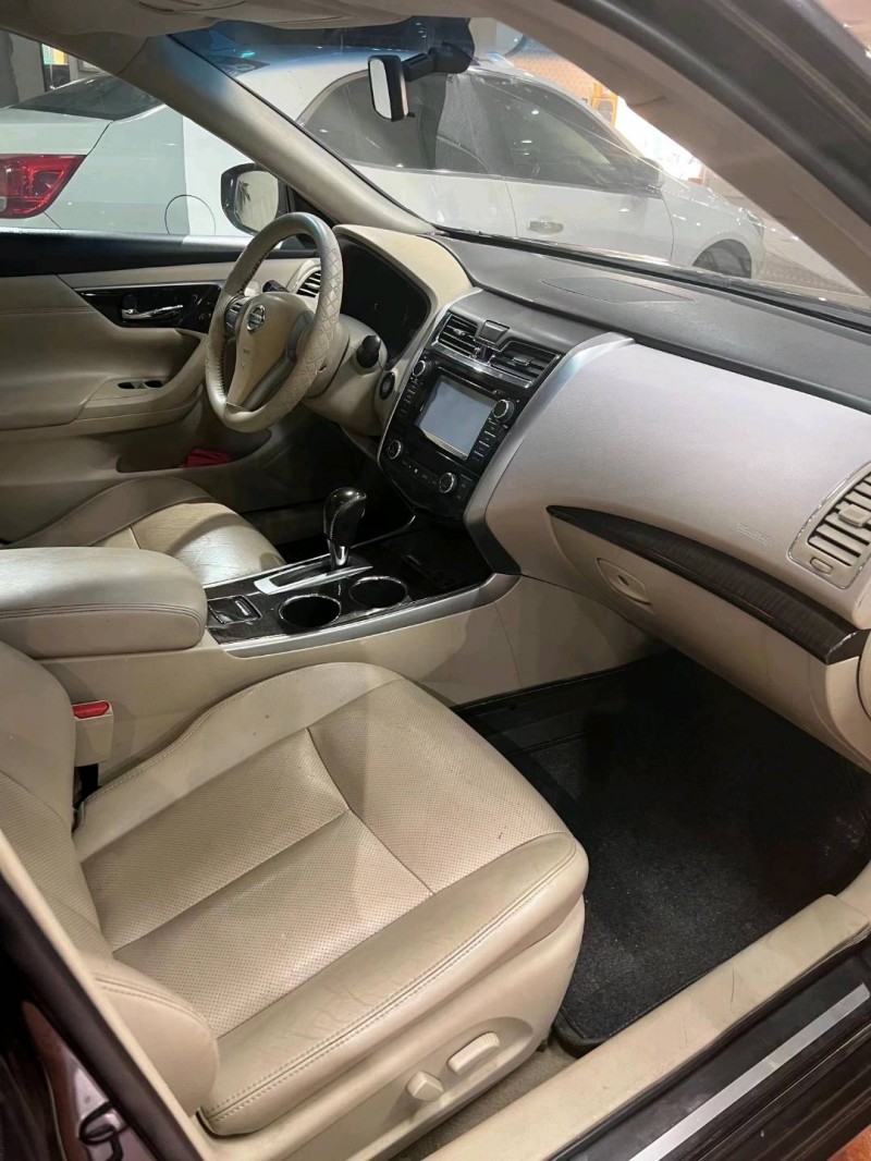 北京14年日产天籁6