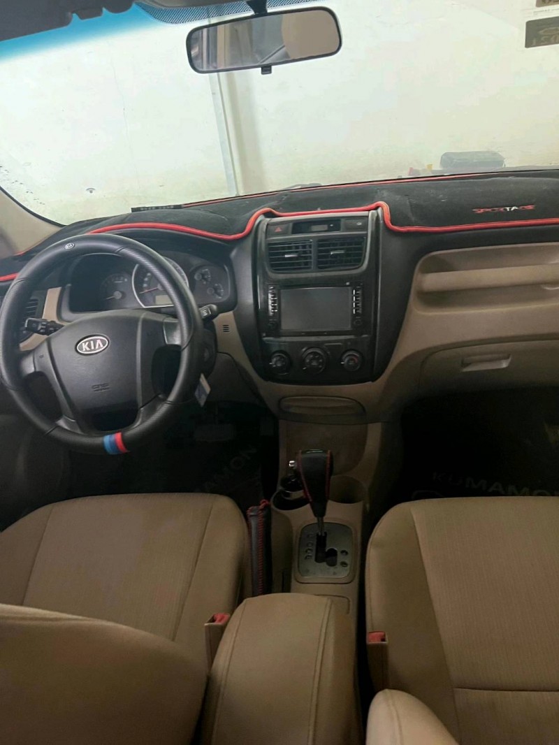 北京13年起亚智跑6