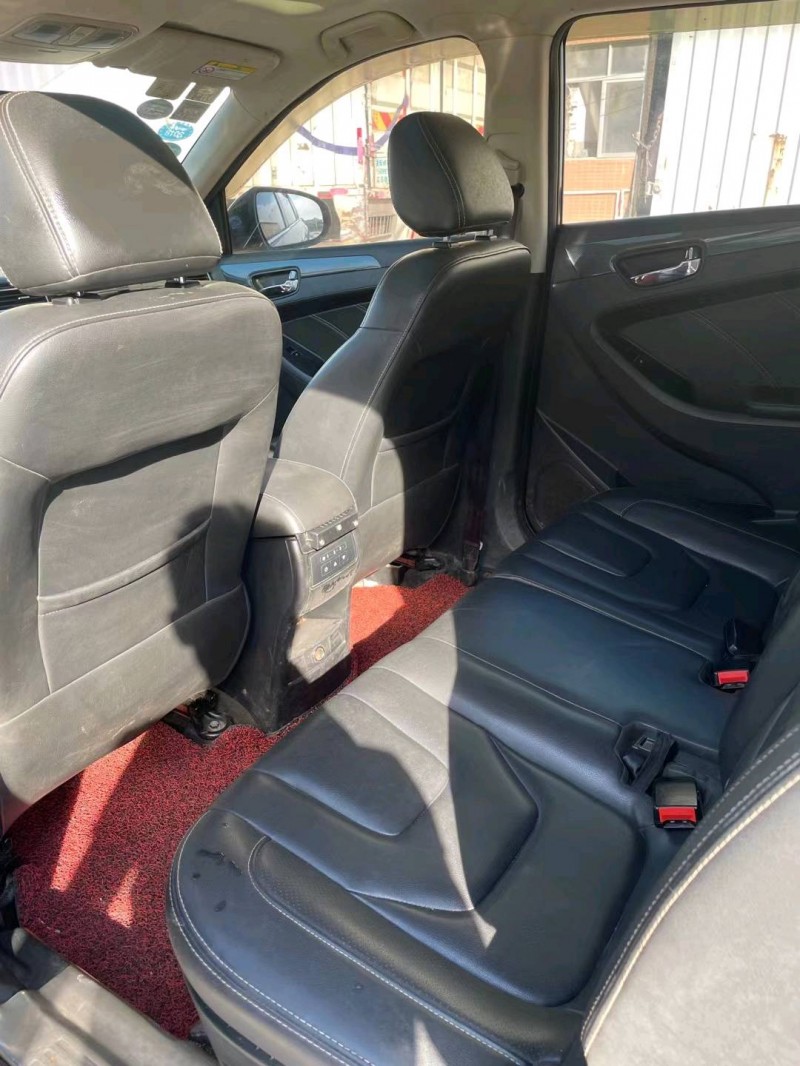 东莞17年东风风光5