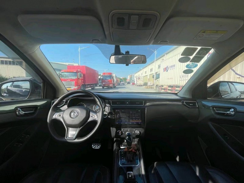 东莞17年东风风光6