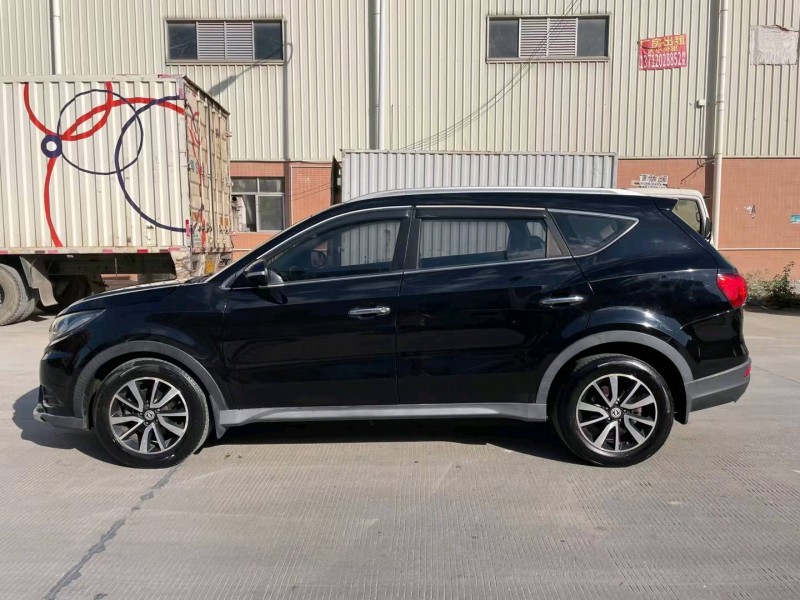 东莞17年东风风光7