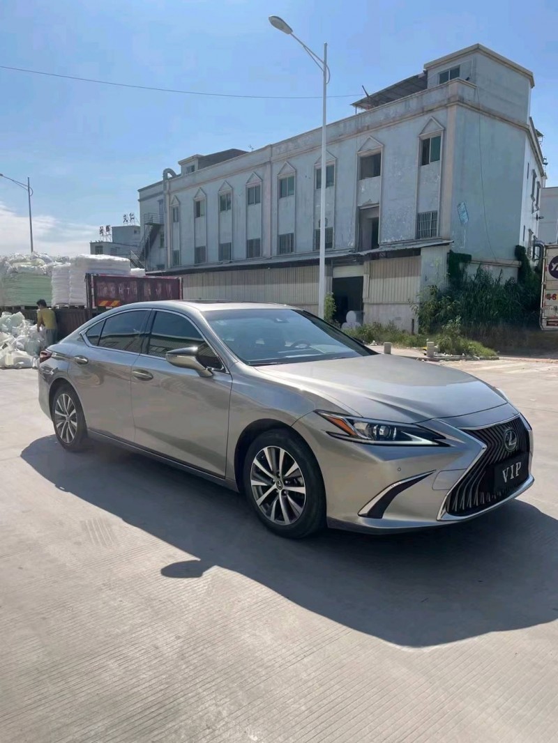东莞20年雷克萨斯ES8