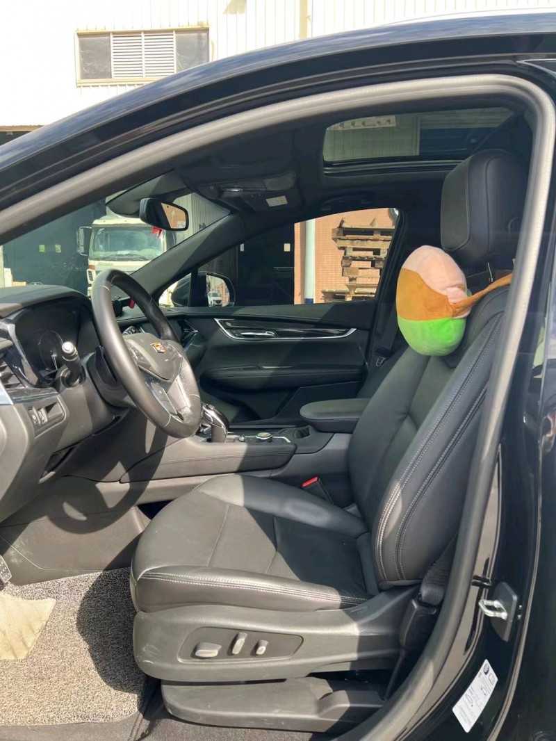 东莞20年凯迪拉克XT55