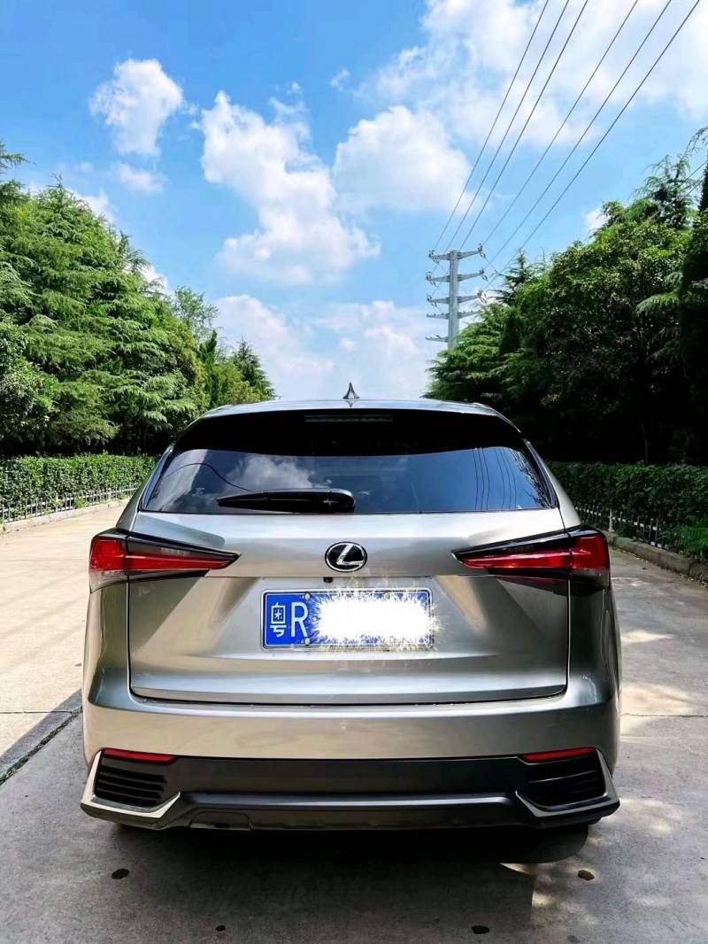 青岛21年雷克萨斯NX1