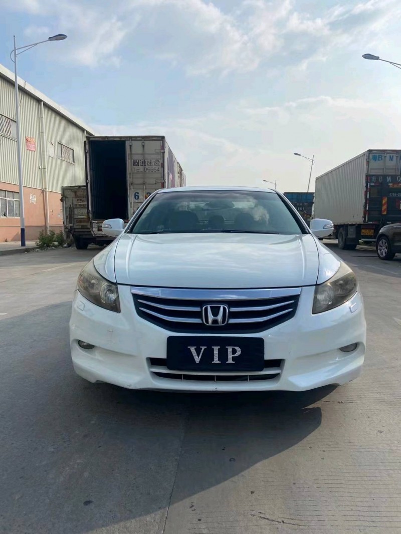 东莞11年本田雅阁1