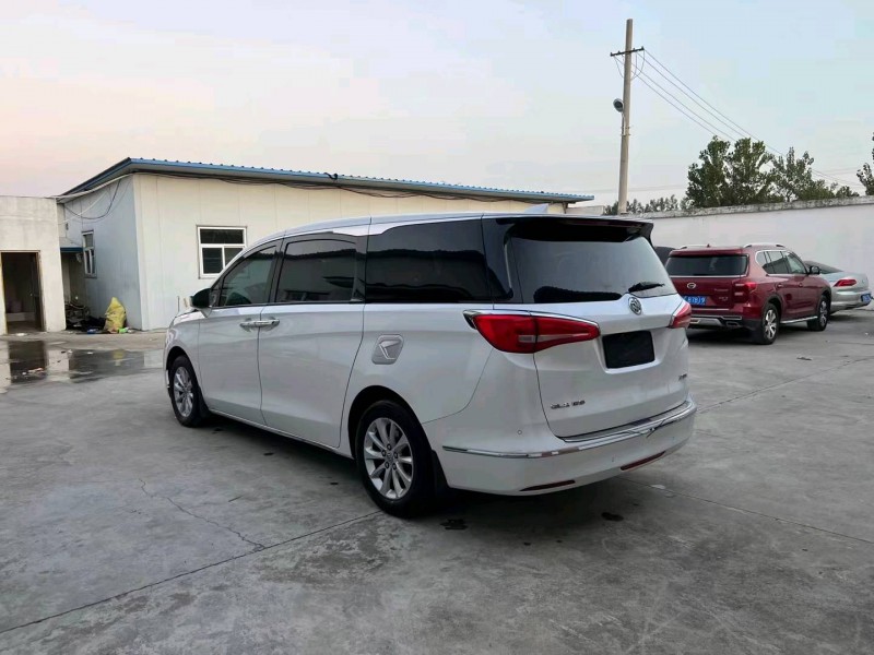 徐州18年别克GL81