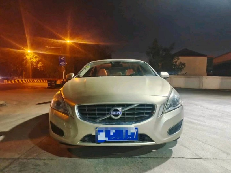 枣庄12年沃尔沃S60L9