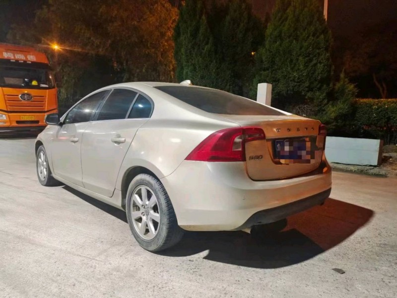 枣庄12年沃尔沃S60L6