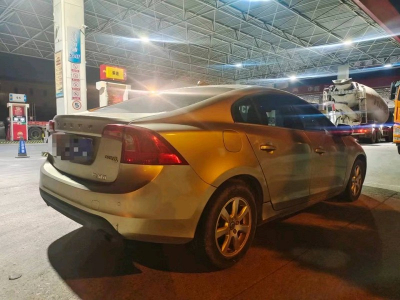 枣庄12年沃尔沃S60L5