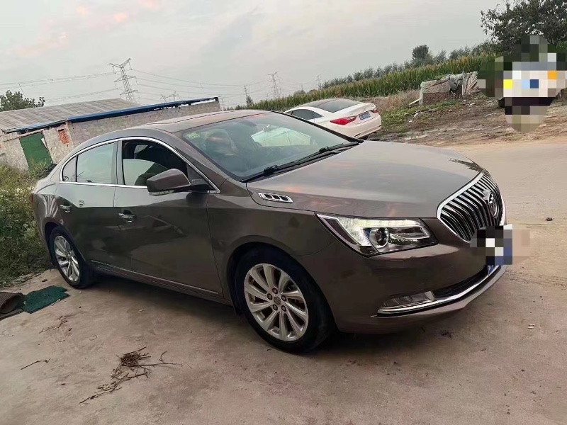 青岛15年别克君越4