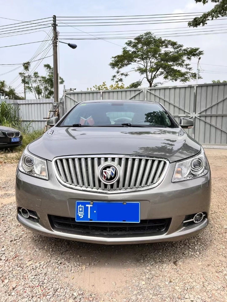 广州12年别克君越1