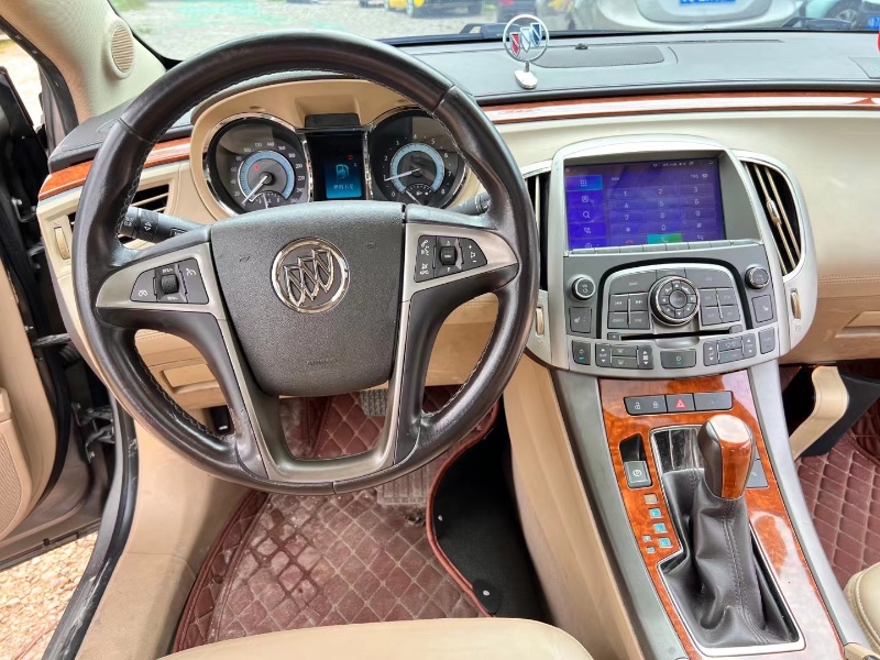 广州12年别克君越7