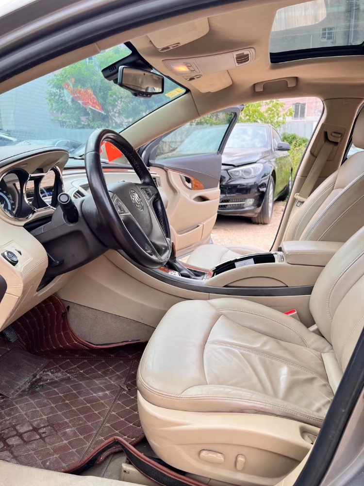 广州12年别克君越9