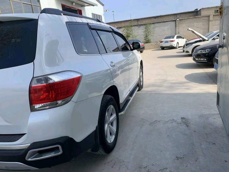 保定14年丰田汉兰达5