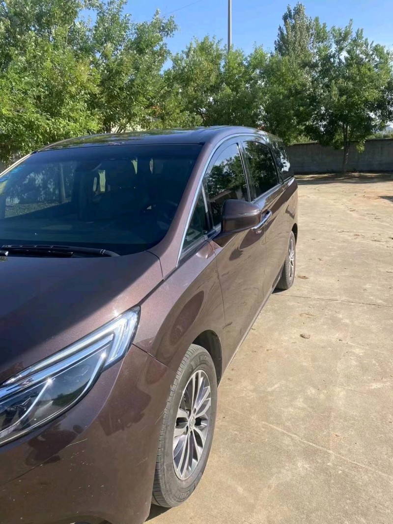 枣庄18年别克GL89