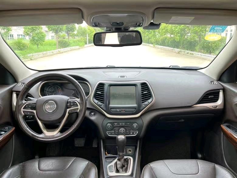 盐城18年Jeep自由光5
