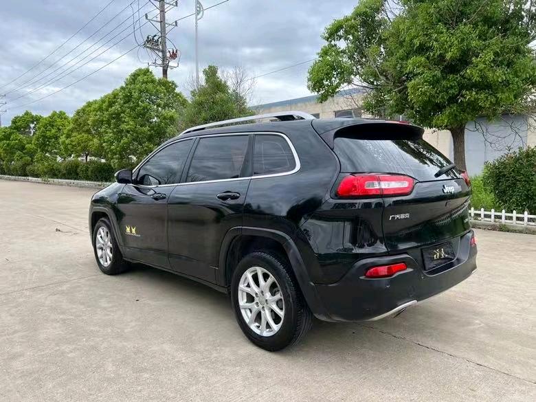 盐城18年Jeep自由光7