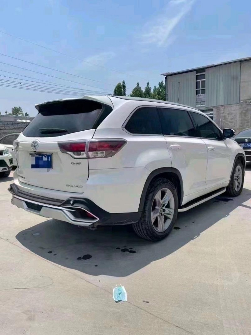 北京17年丰田汉兰达6