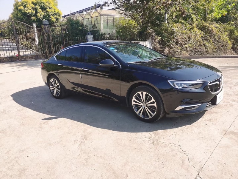 徐州19年别克君威3