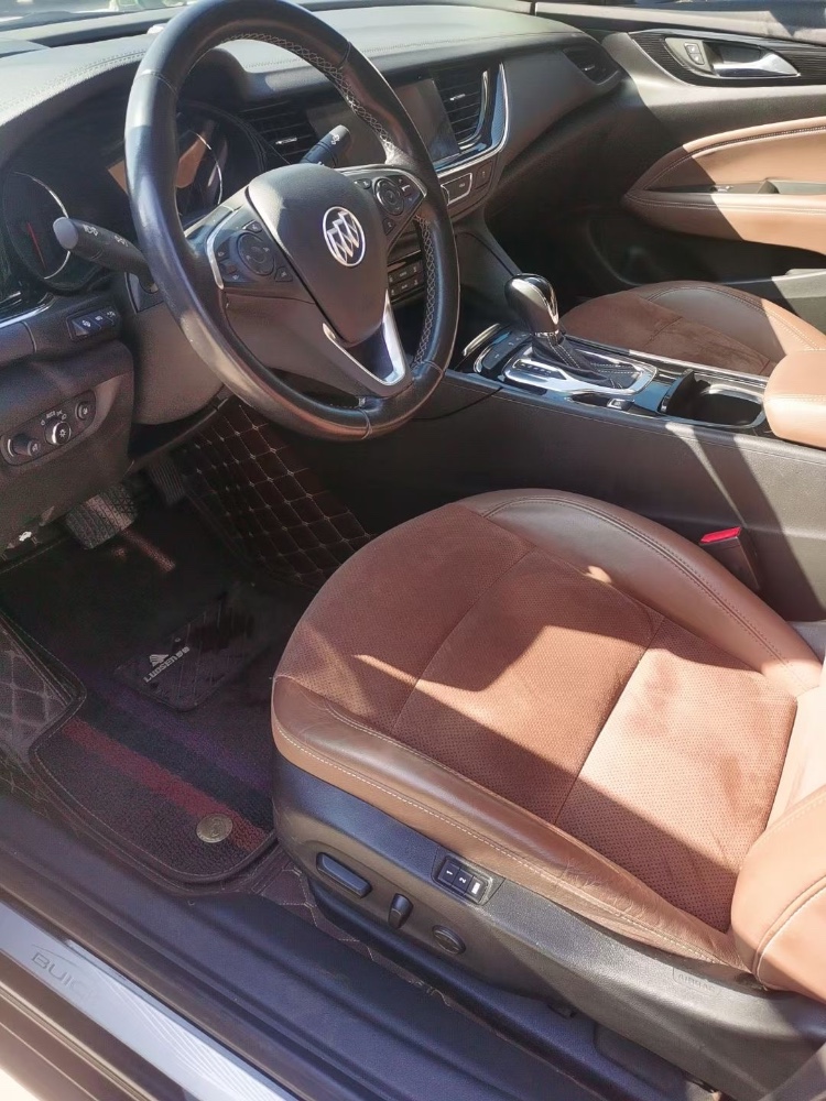 徐州19年别克君威8