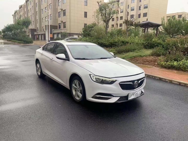 枣庄19年别克君威4