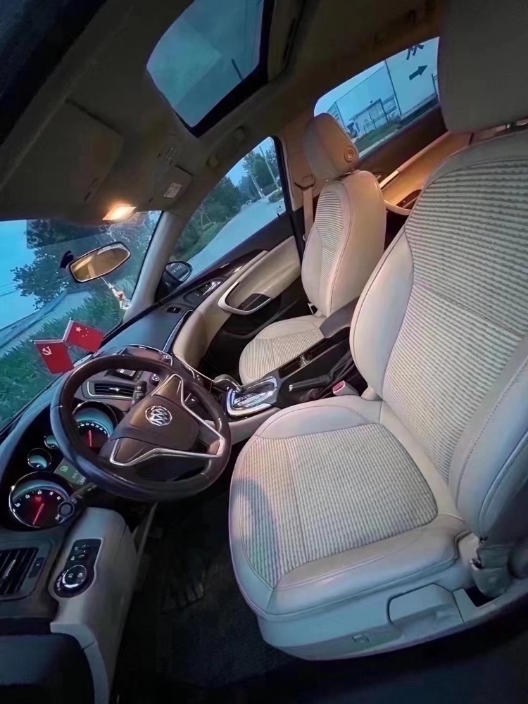 北京17年别克君威8