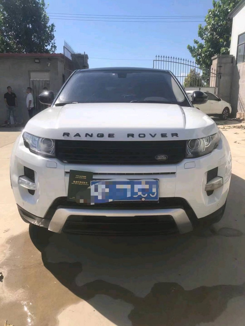 保定14年路虎极光1