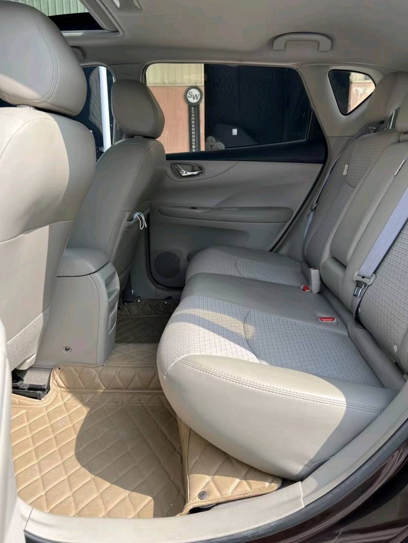 东莞16年日产骐达5