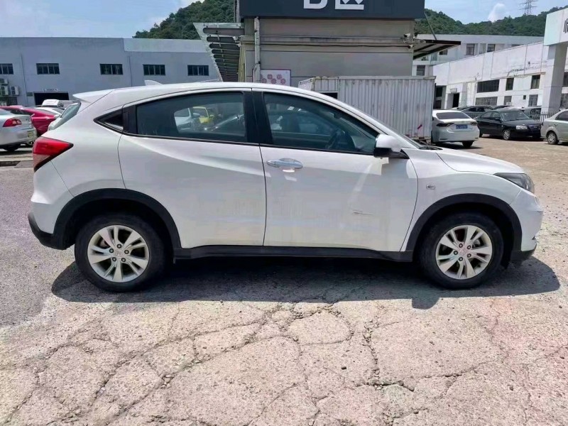 嘉兴18年本田缤智7