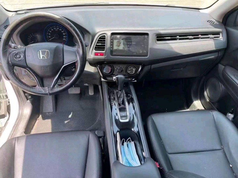 嘉兴18年本田缤智3