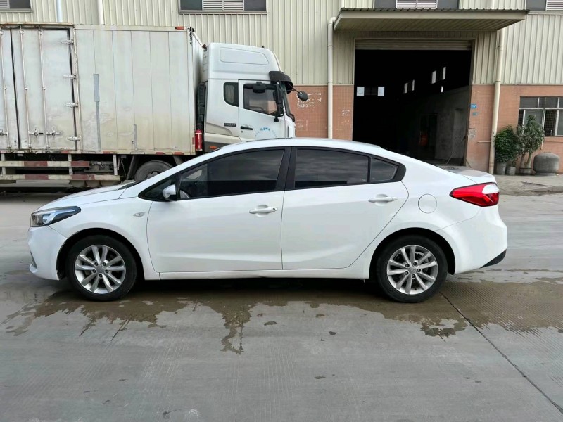 东莞17年起亚K38