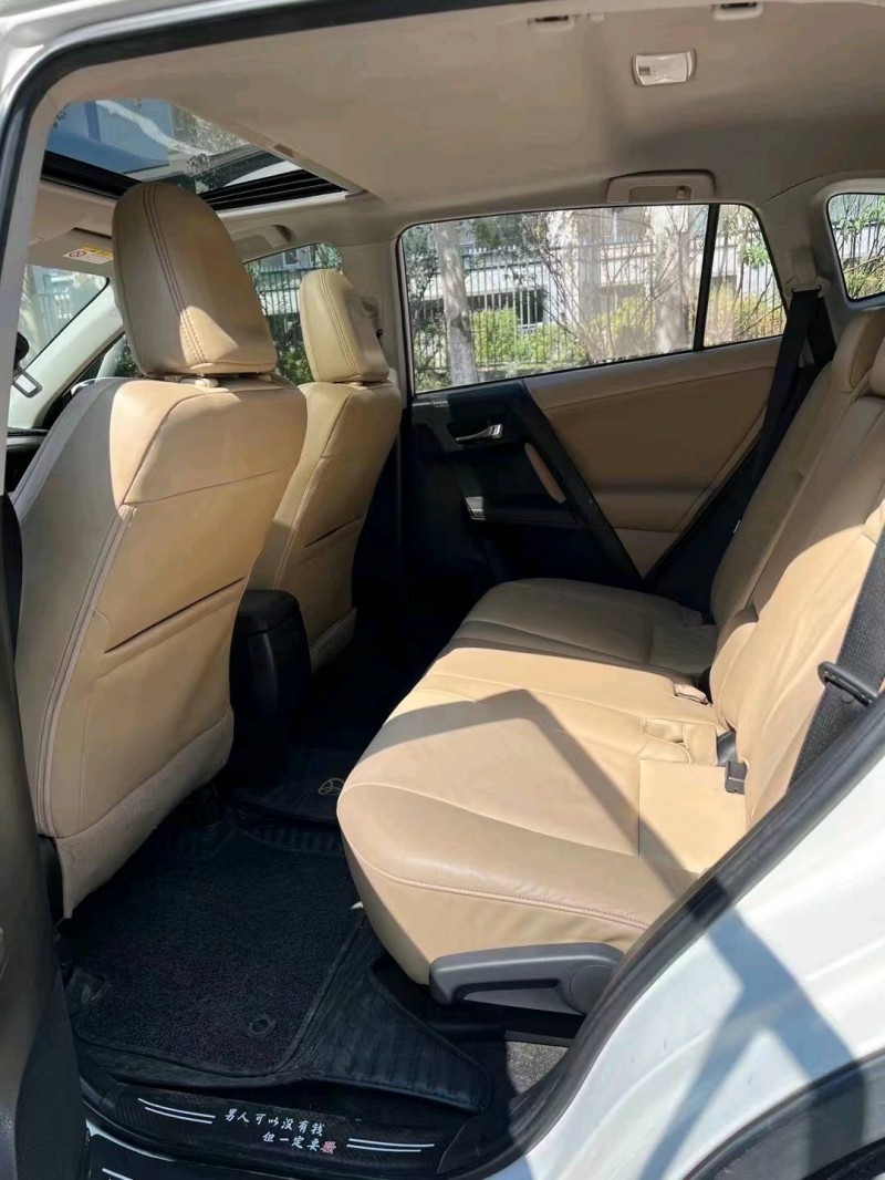 沈阳14年丰田RAV4荣放4