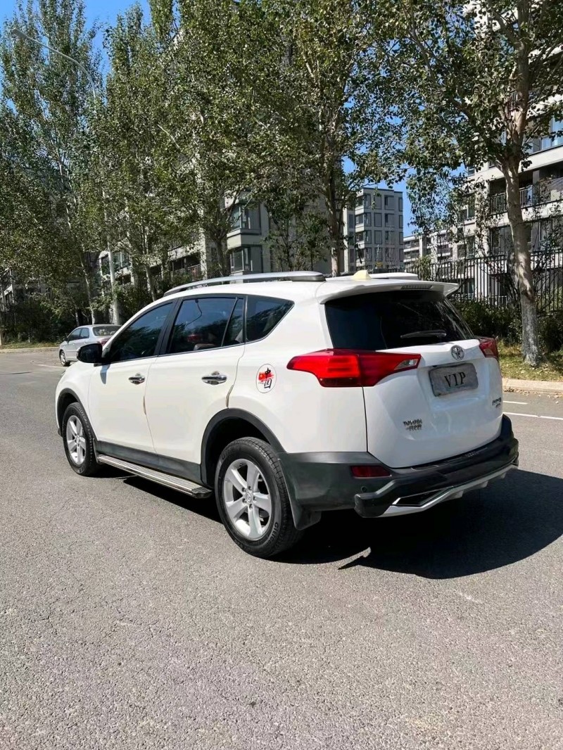 沈阳14年丰田RAV4荣放6