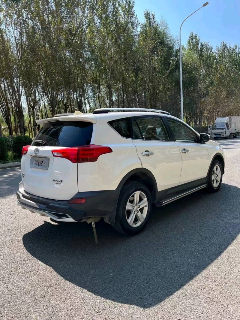 沈阳14年丰田RAV4荣放7