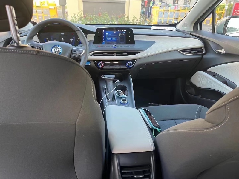 济宁22年别克微蓝3