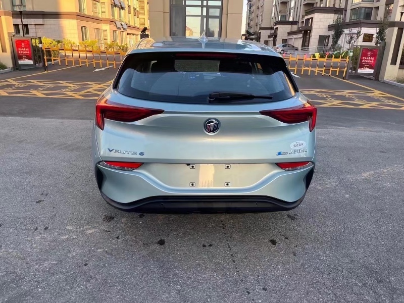 济宁22年别克微蓝5