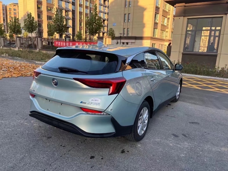 济宁22年别克微蓝7