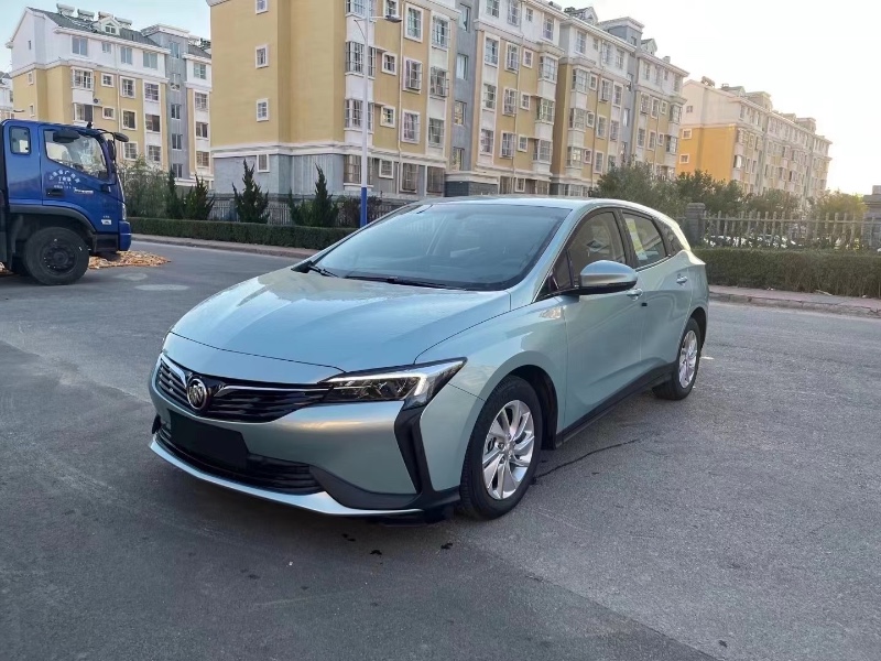 济宁22年别克微蓝8