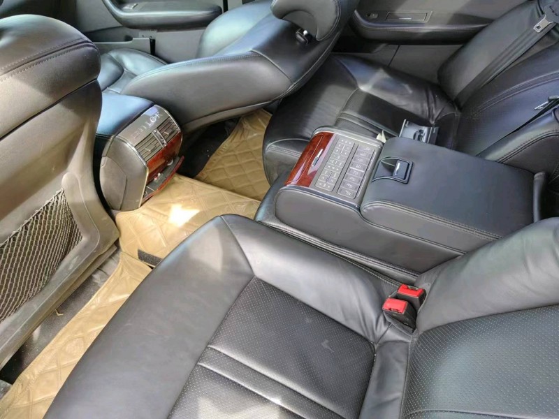 东营13年别克林荫大道2