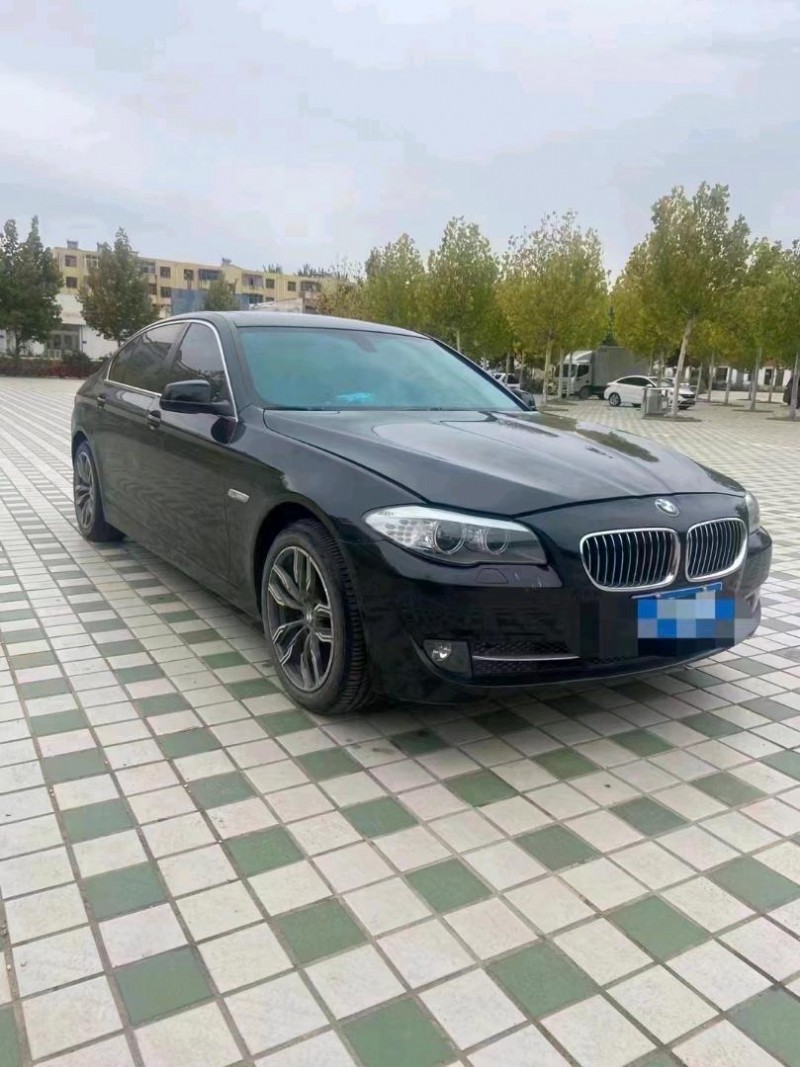北京12年宝马5系8