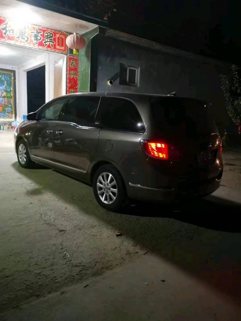 北京14年别克GL83