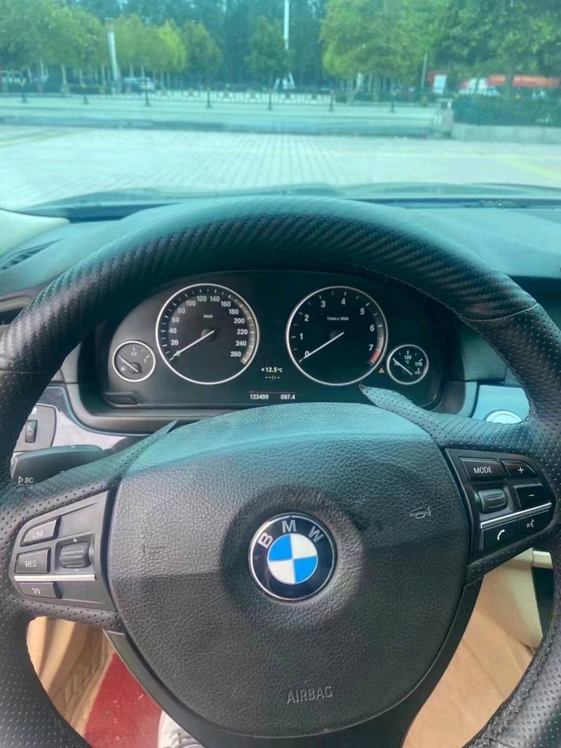 北京12年宝马5系4