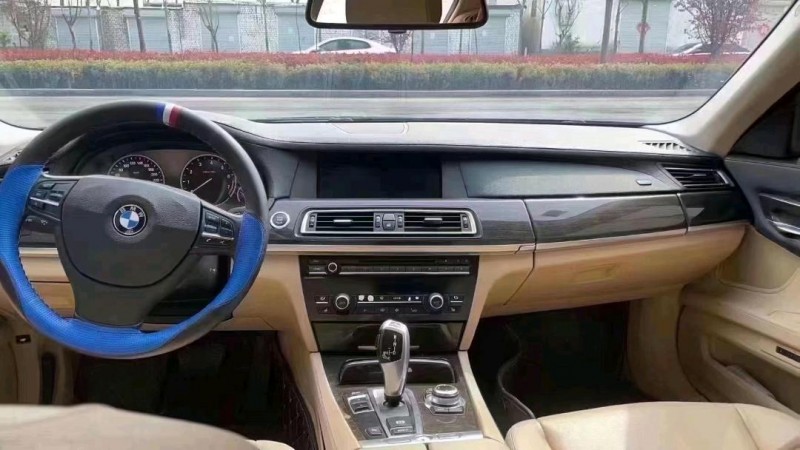 北京11年宝马7系4